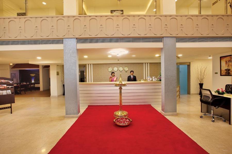 Отель Joyees Residency Коттаям Экстерьер фото